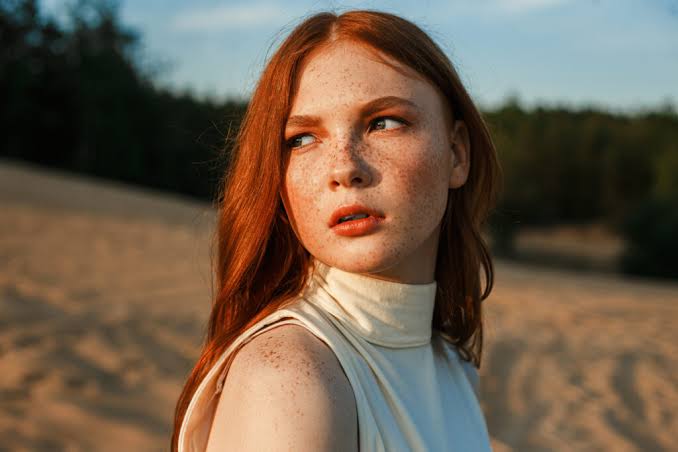 editorial model
